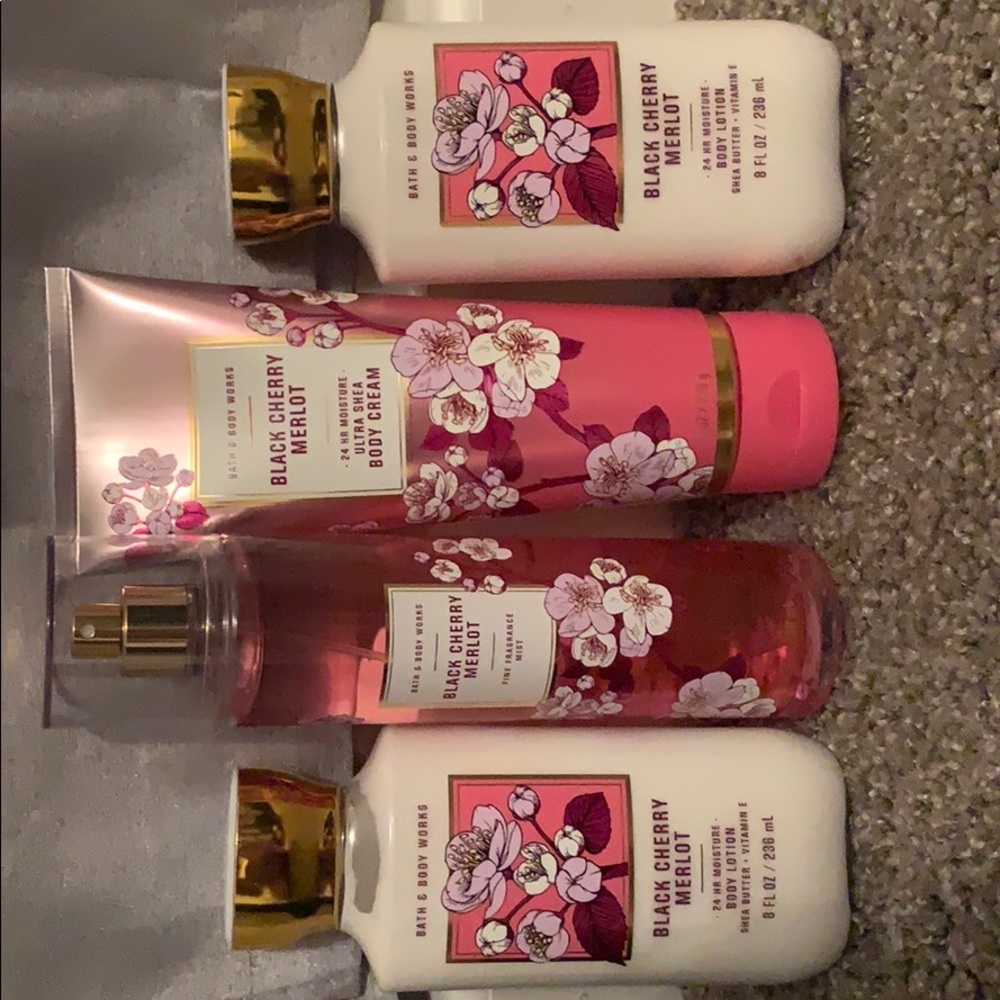 Bath and body works black cherry merlot